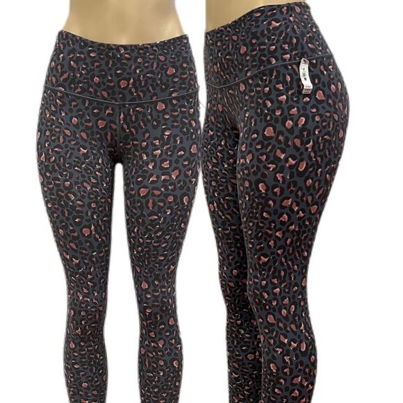 Victoria's Secret Sport Knockout Animal Print Tight Medium Rise Large NWT - Picture 3 of 9